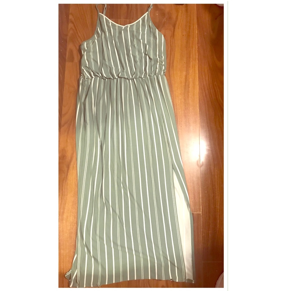 Cute green maxi dress